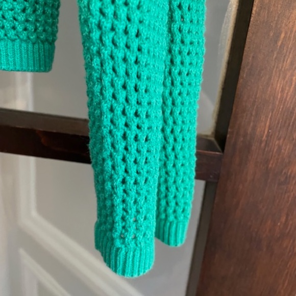 Gap Green Waffle Knit Cotton V-Neck Collared Sweater, Size Large. - Picture 2 of 5